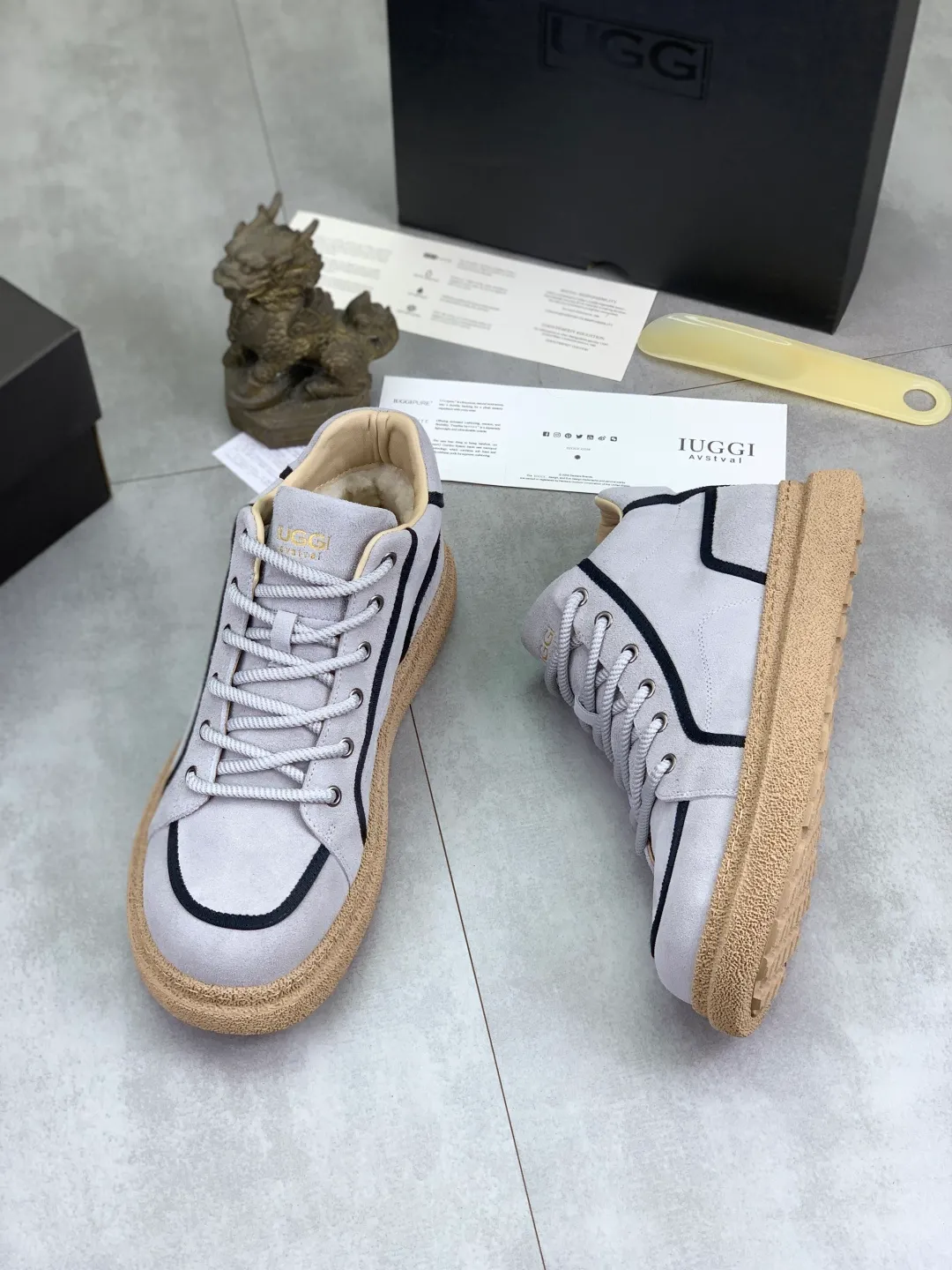 Men's men's shoes 💰P580 new arrival 🆕🆕🆕 IUGGI clown casual sneakers, the sultry clown feels like a visual, 26-year upgrade, suede, light and comfortable, versatile style, wool lining, comfortable and warm, rubber outsole, non-slip and firm size: 39-44, three colors 968-3